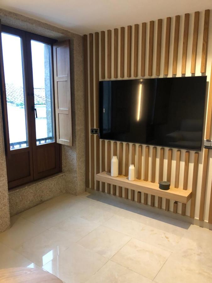 סנטיאגו דה קומפוסטלה Luxury Apartment With Jacuzzi מראה חיצוני תמונה